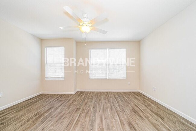 Building Photo - 509 Narnia Ct