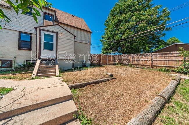 Building Photo - 6801 Irving St