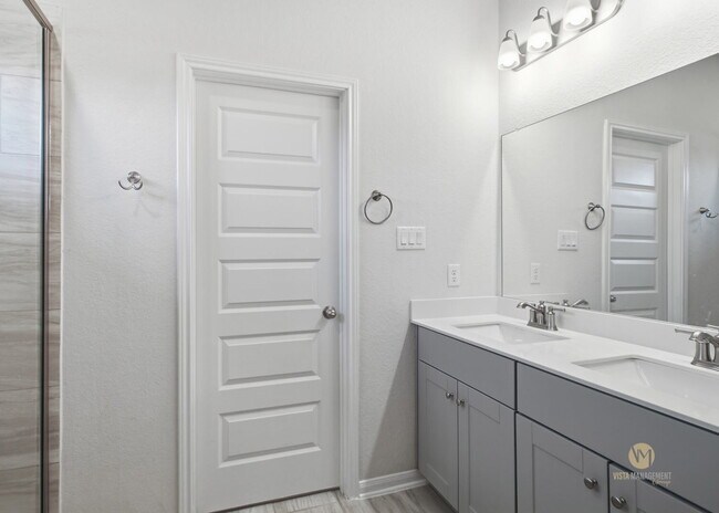 Building Photo - Modern 2023-Built Home | Community Pool, EV Charging & Appliances Included!