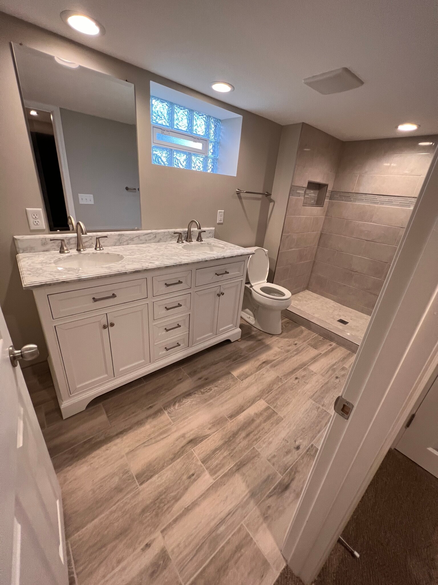 Downstairs bathroom - 1907 Princeton Ave