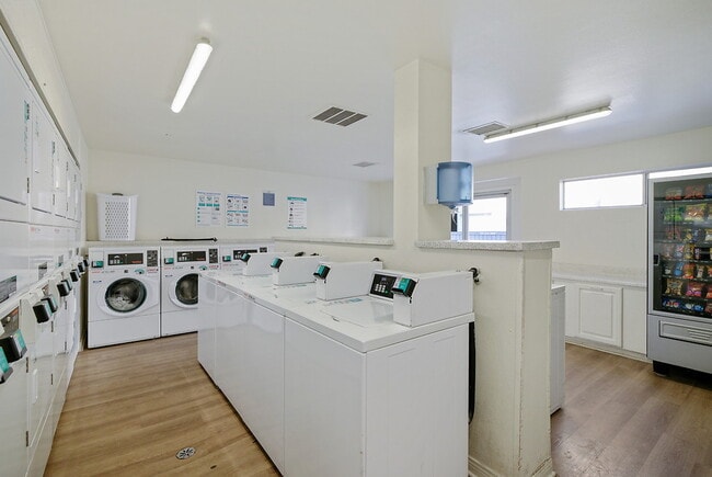 Building Photo - The Barkley