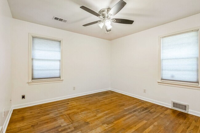 Building Photo - Charming 3BR House in Decatur