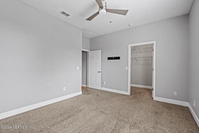 Building Photo - 8601 Beach Blvd