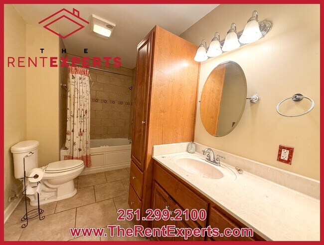 Building Photo - 2772 N Grafhill Dr