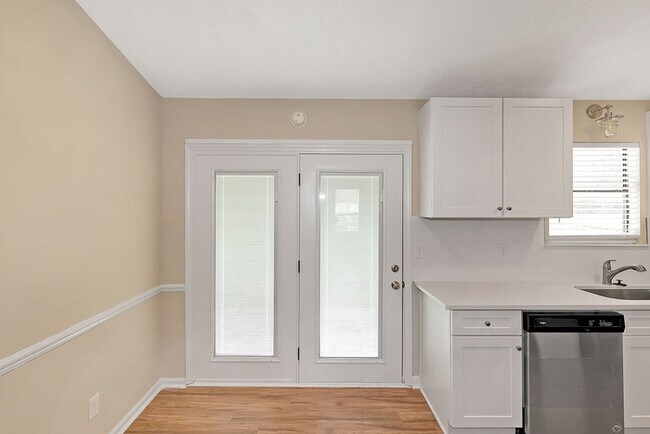 Building Photo - 614 Mephisto Cir