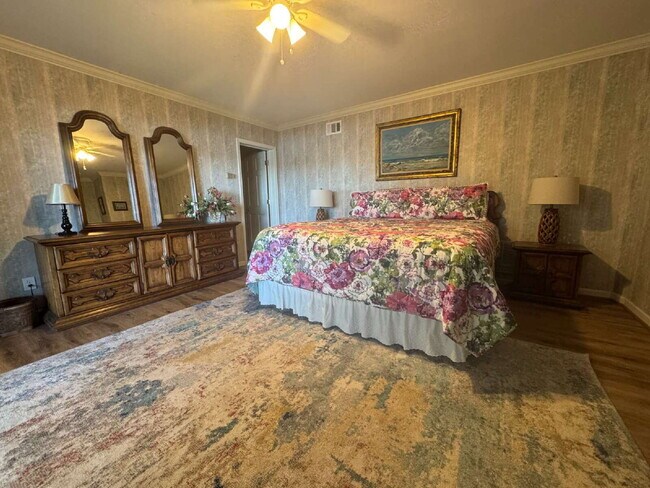 Building Photo - Lake Lanier Furnished 1BR Apartment – All ...