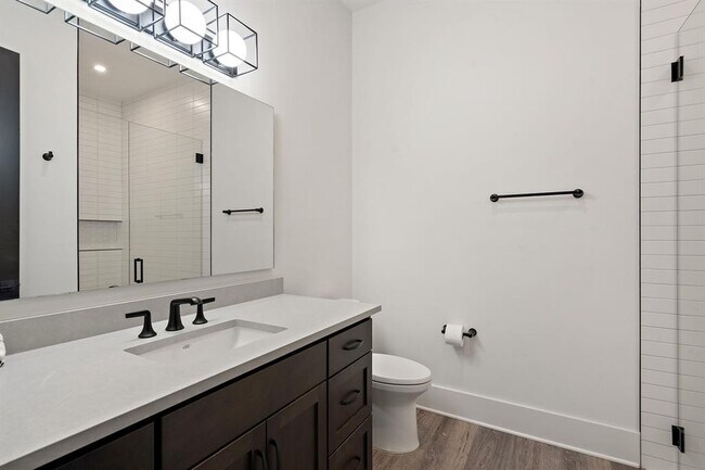 Building Photo - 5624 Sombria Ct