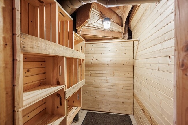 Building Photo - 590 Titus Ave