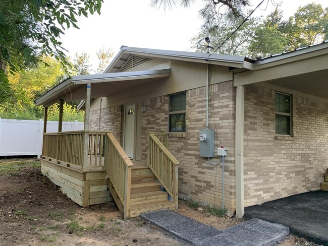 Building Photo - 10588 State Hwy 64