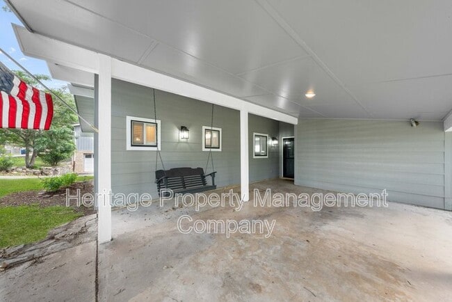 Building Photo - 784 Hill Top Dr