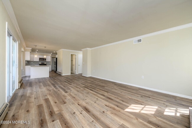 Building Photo - 8 Brandywine Dr