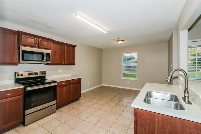 Building Photo - 6823 Clover Walk Ln