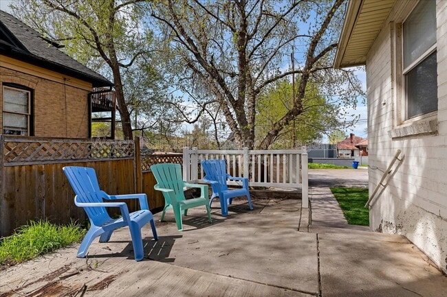 Building Photo - 2324 S 900 E