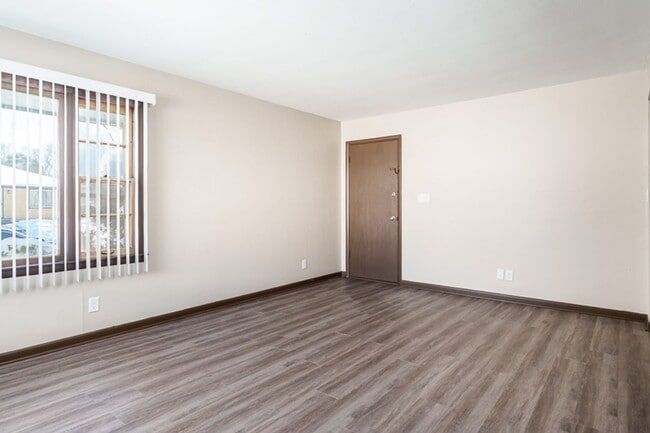 Building Photo - 3220/3222 Darwood Drive