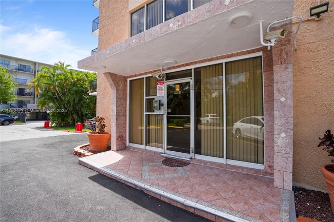 Building Photo - 18100 Atlantic Blvd