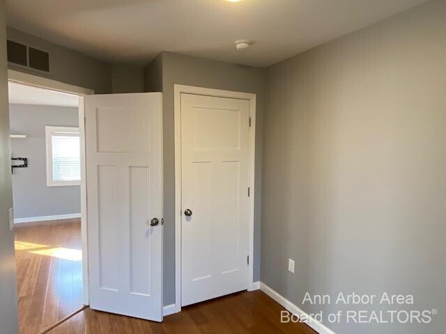 Building Photo - 407 N Harris St