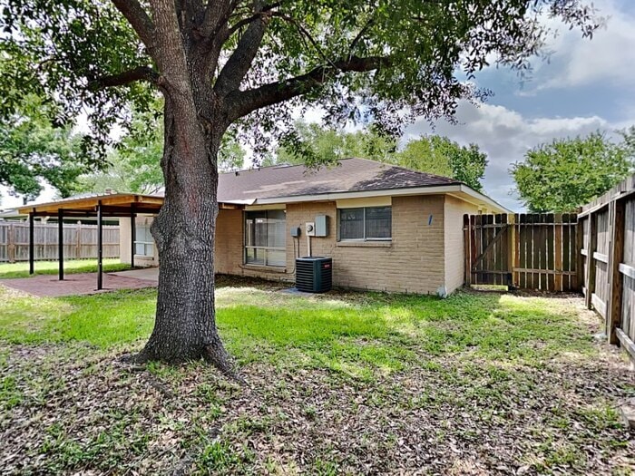 Building Photo - 24030 Griffin House Ln