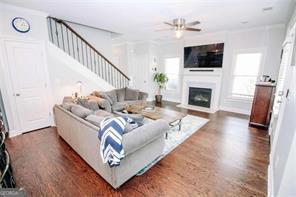 Building Photo - 1366 Dupont Park NW