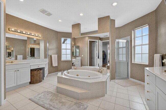 Building Photo - 4693 Sugar Beach Way