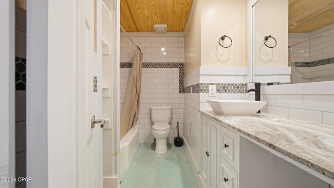 Building Photo - 1217 Buena Vista Blvd