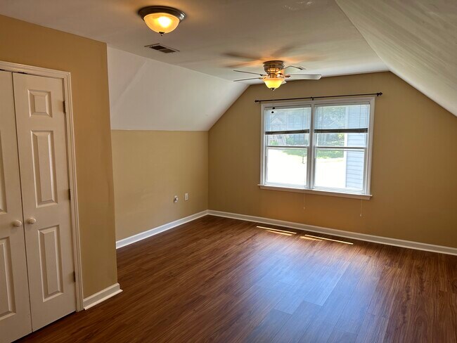 Building Photo - 4031 Dream Catcher Dr