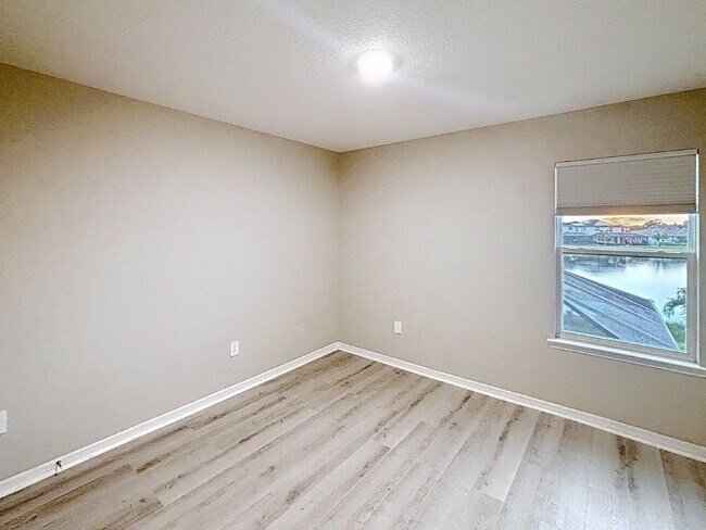 Building Photo - 12657 Promenade Estates Blvd