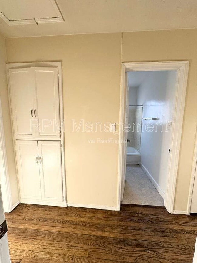 Building Photo - 7030 La Tijera Blvd