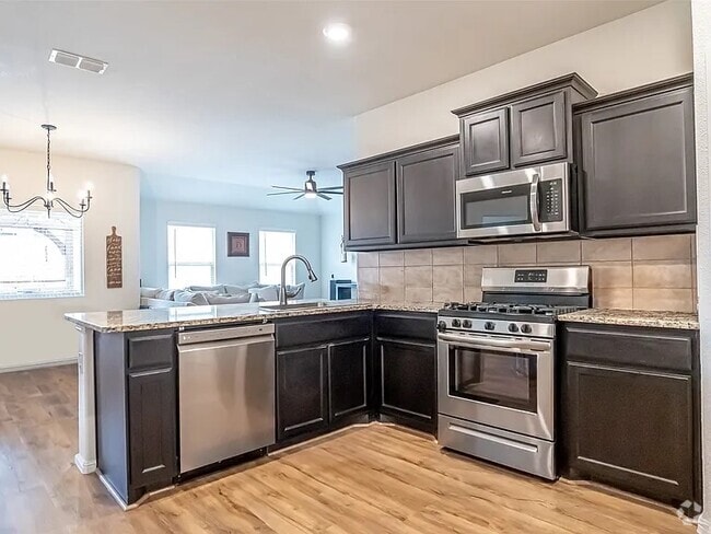 Building Photo - 9912 Huntersville Trl