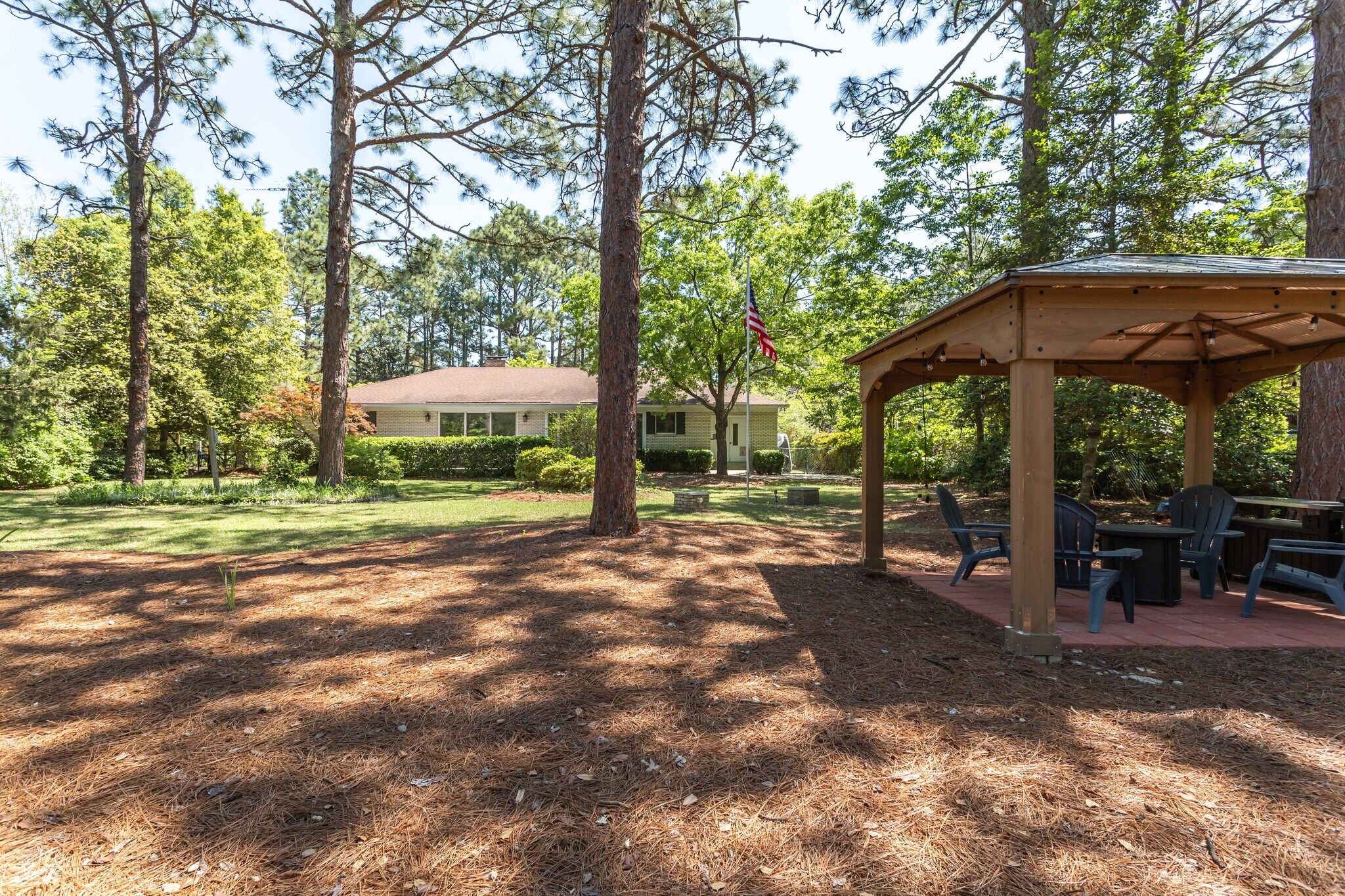 Building Photo - 18 Windsong Pl