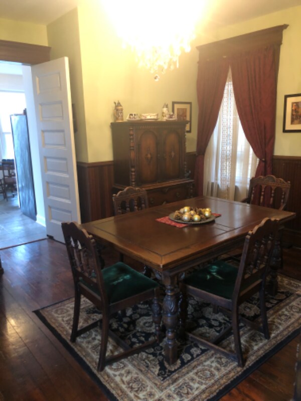 Building Photo - 228 Allen St