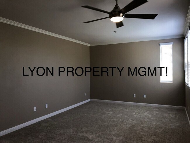 Building Photo - Fabulous condo located in the highly sough...