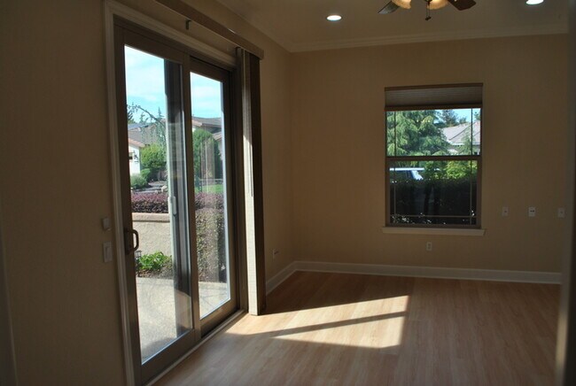 Building Photo - Gorgeous Upgraded Sun City Lincoln Hills Home