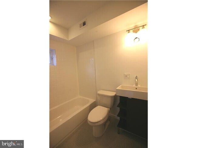 Building Photo - 209 W Wildey St