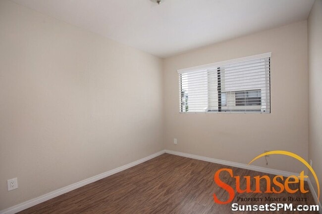 Building Photo - 4010 Mahaila Ave