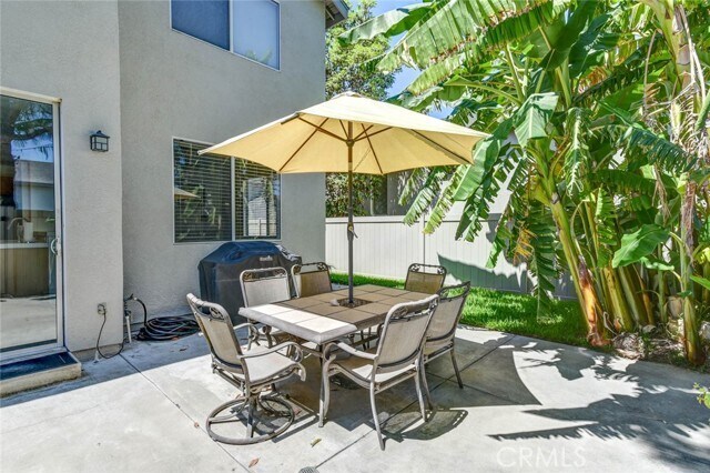 Building Photo - 744 N Siavohn Dr