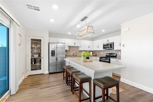 Building Photo - 302 Quail Dove Ave