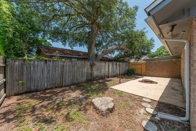 Building Photo - 96 Catamaran Ln
