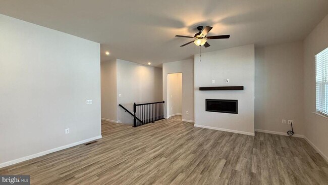 Building Photo - 7515 Oakham Dr