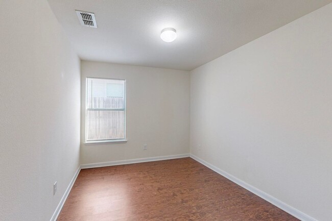 Building Photo - Spacious and Welcoming 4-Bedroom Home with...