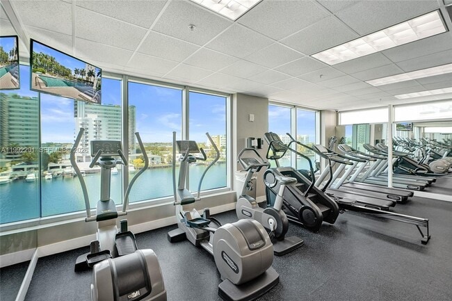 Building Photo - 7928 East Dr