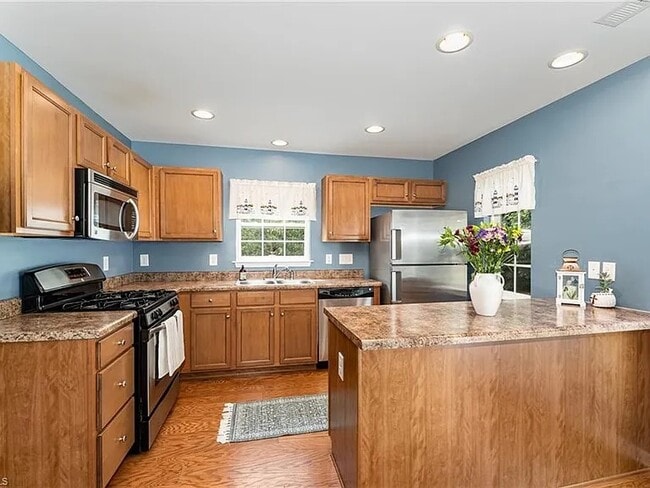 Building Photo - 660 Grasswren Way