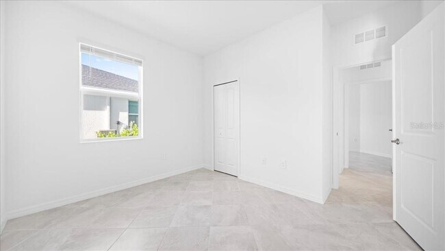 Building Photo - 14694 White Pearl Rd