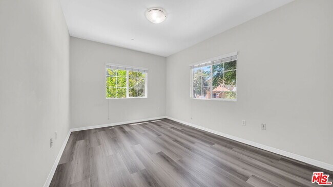 Building Photo - 1408 W Washington Blvd
