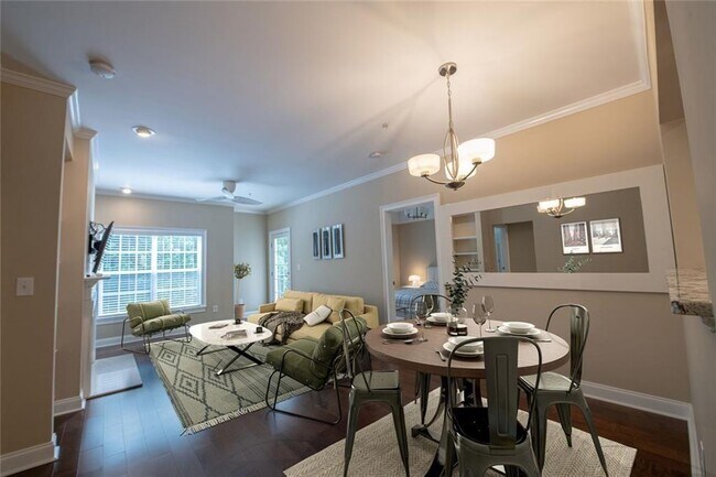 Building Photo - 3275 Lenox Rd NE