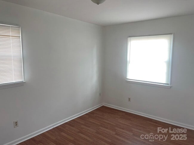 Building Photo - 8201 Hemby Wood Dr