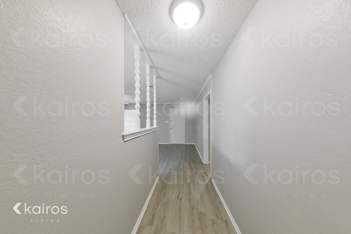 Building Photo - 7148 Misty Meadow Dr S