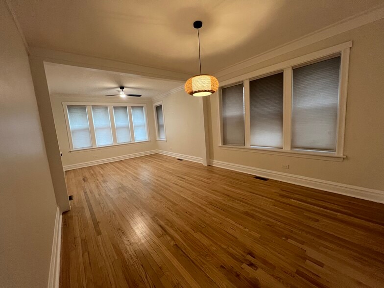 Dining Room - 4434 S California Ave