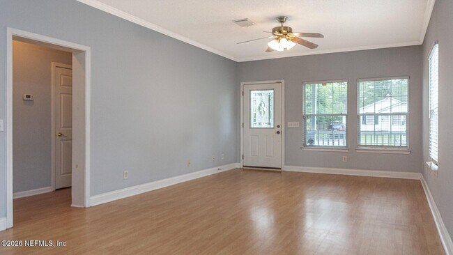 Building Photo - 3237 Mayflower St
