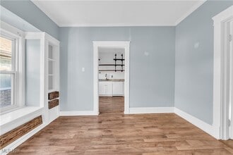 Building Photo - 1289 W 115th St