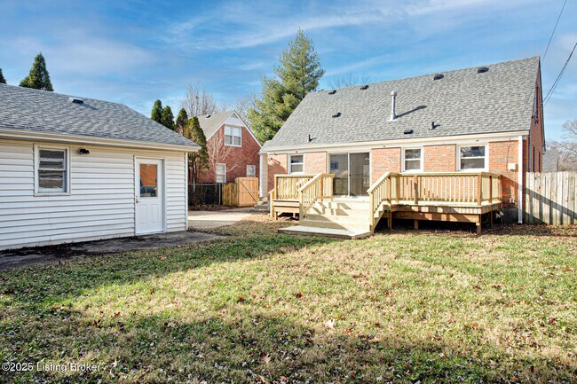 Building Photo - 3630 Windward Way